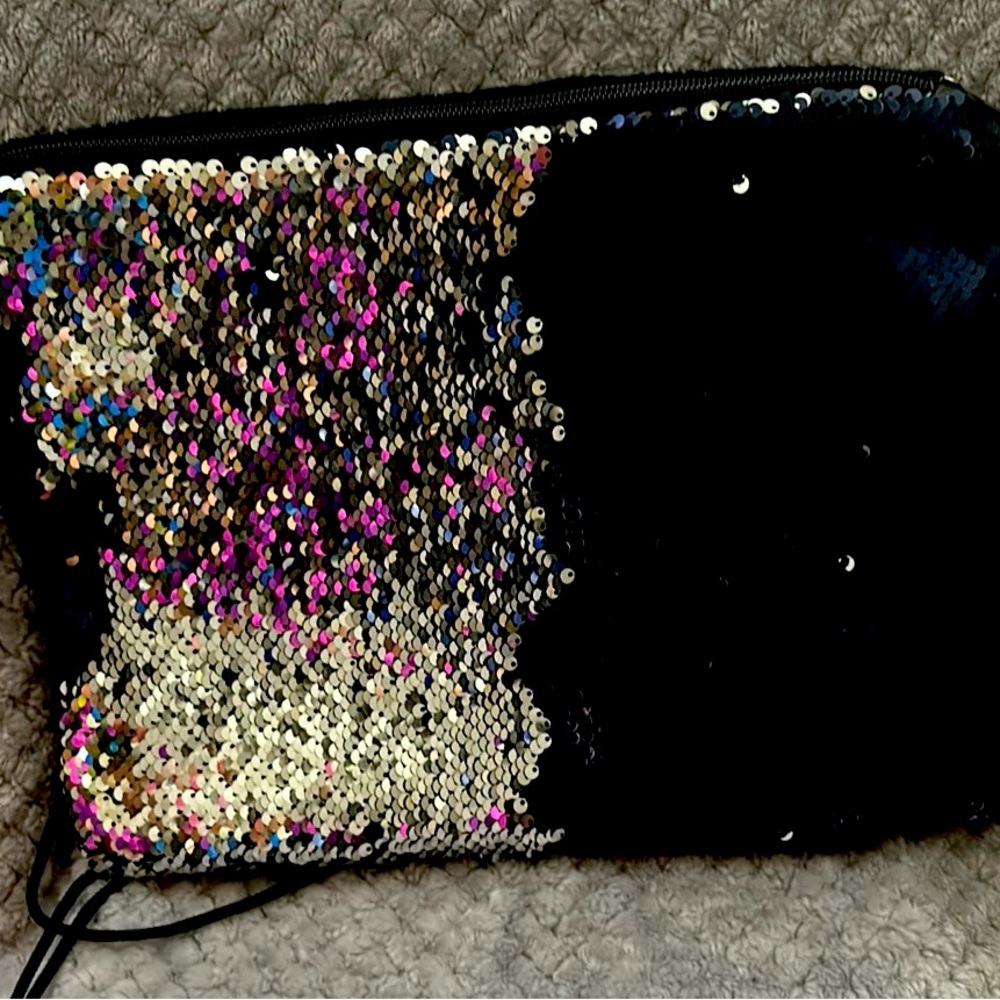 Two-tone Silver and Navy Purse
